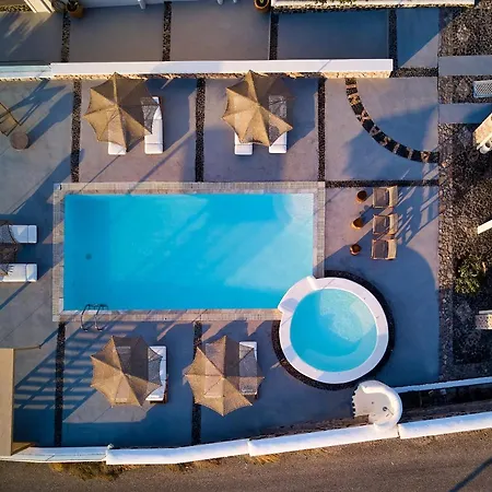 Nuvia Suites Szálloda