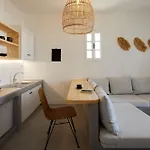 Nuvia Akrotiri (Santorini)