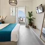 Nuvia Hotel