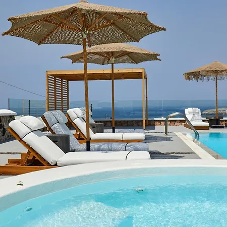 호텔 Nuvia Suites 4*