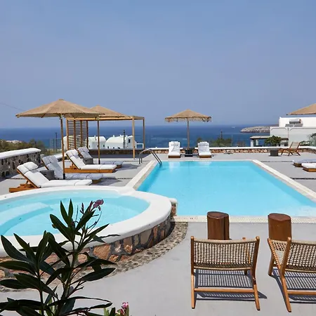 호텔 Nuvia Suites 4*