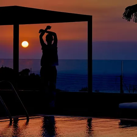 Nuvia Suites Akrotírion