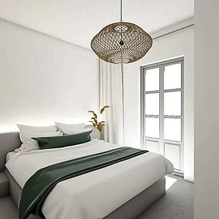 Nuvia Hotel 4*