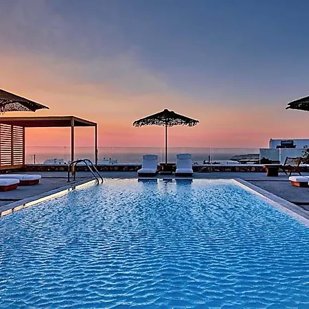 فندق Nuvia 4*